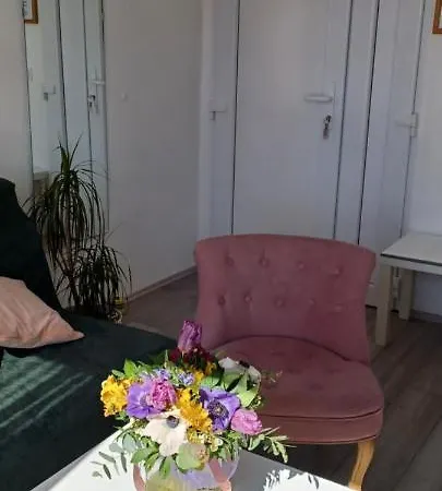 Appartement Captivating 1-bed In *